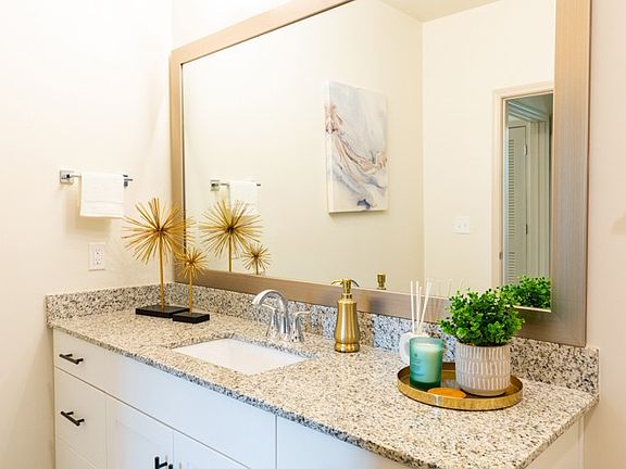 5th image of 326 Canton Rd #1102