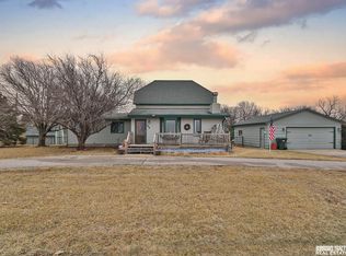 268 S 4th St, Dwight, NE 68635