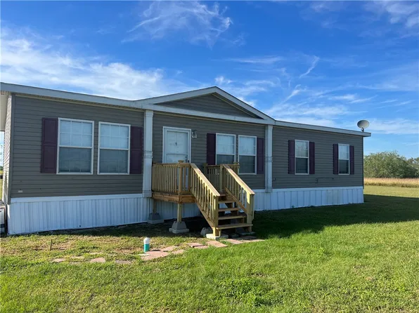 142 County Road 3391, Alice, TX 78332