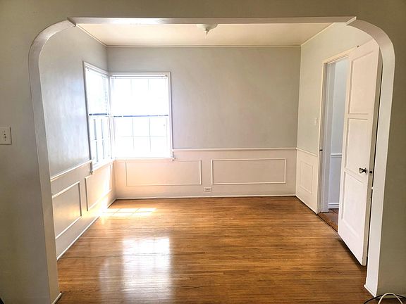 5th image of 3831 Midway Ave