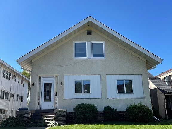 2nd image of 318 8th St SE #1