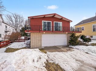 1438 Beach St, Muskegon, MI 49441