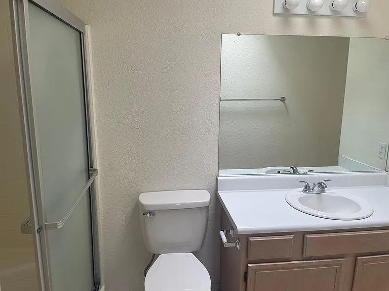 1381 Arroyo Dr — Photo 5