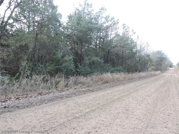Paint Rock Rd, Magazine, AR 72943