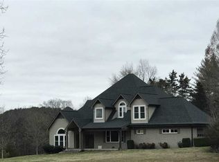 9123 Pleasant Ln, Ooltewah, TN 37363