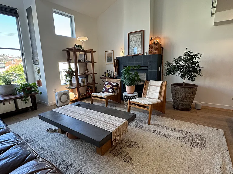 2412 Harrison St #203 — Photo 3