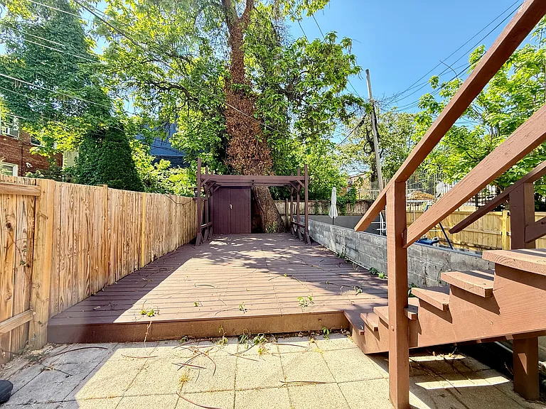 1004 Girard St NW — Photo 33
