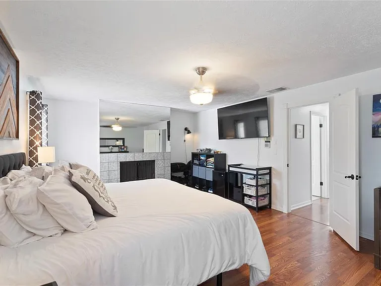 1925 Marla Ct — Photo 15