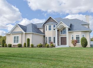 57 Meriwether Trl, Congers, NY 10920