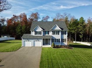 10 Carla Ln, Wilbraham, MA 01095