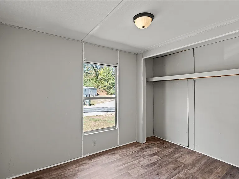107 Cameron Cir — Photo 12