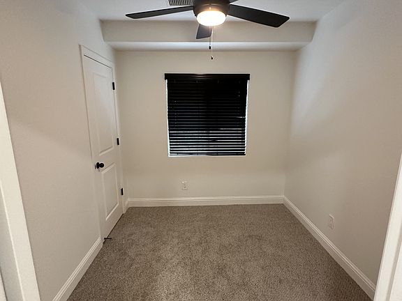 4th image of 750 N Pleasant Ave
