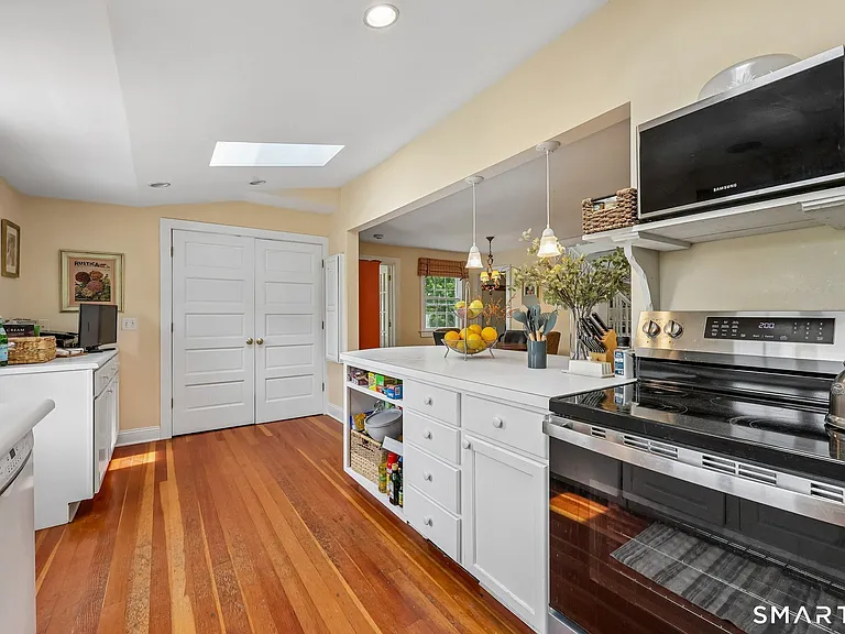 153 Middle Beach Rd — Photo 11