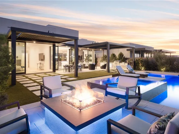 678 Blackrock Rim Dr, Henderson, NV 89012