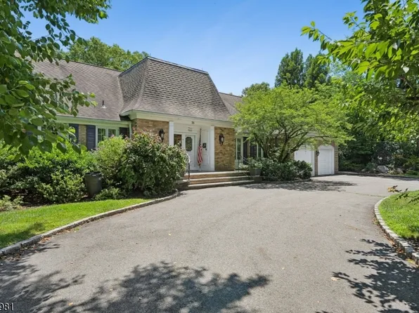 36 Kean Rd, Millburn Twp., NJ 07078