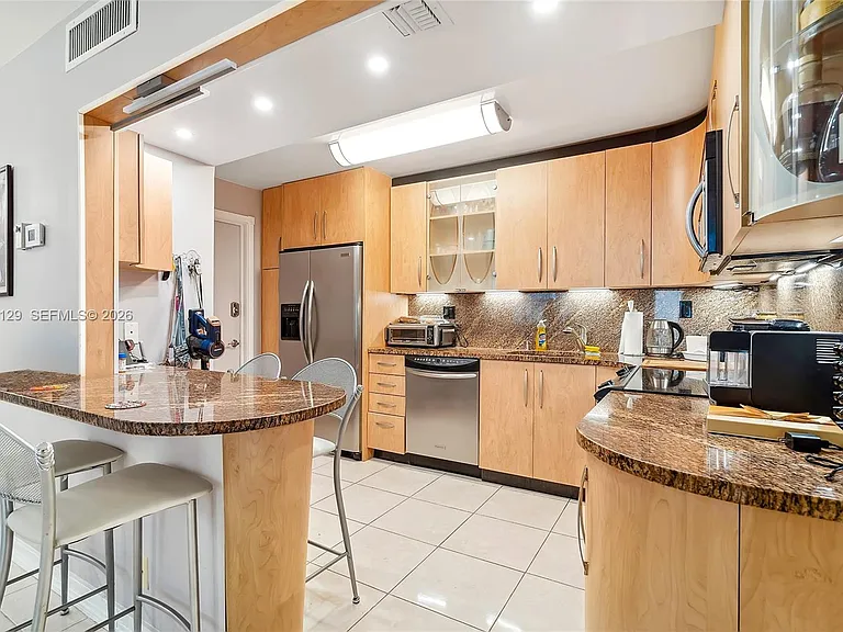 1400 S Ocean Dr #802 — Photo 1
