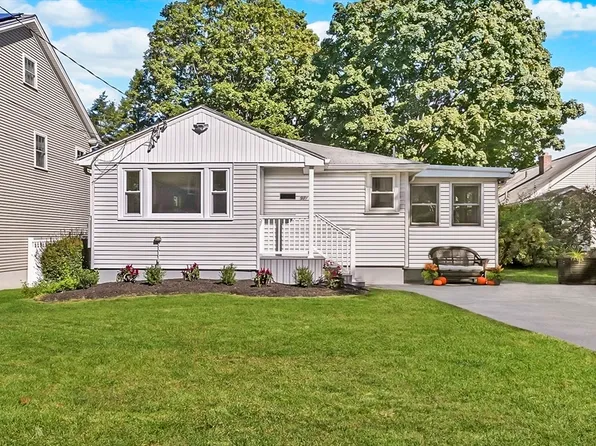 97 Milner St, Waltham, MA 02451