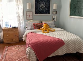 11 Cottage St, Newport, RI 02840