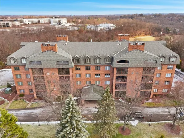 2525 Greensburg Pike APT 505, Pittsburgh, PA 15221