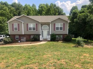 145 Westbridge Pl, Mount Airy, NC 27030