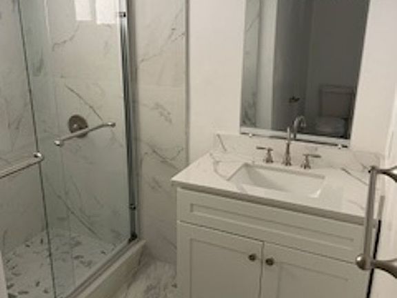 2nd image of 7222 Whittier Ave APT E