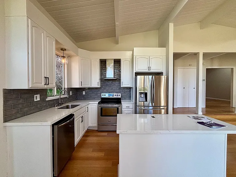 Westover Dr — Photo 17