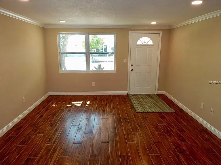 2240 Tahitian Dr — Photo 10