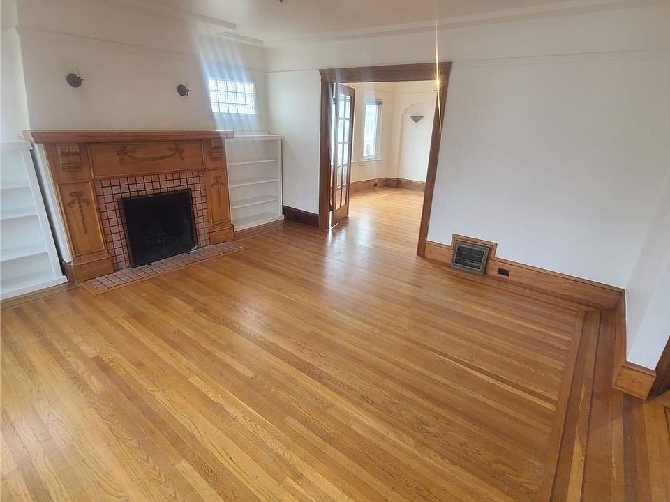 1st image of 2295 16th Ave