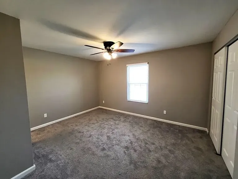 Harrison Point Apartments — Photo 12