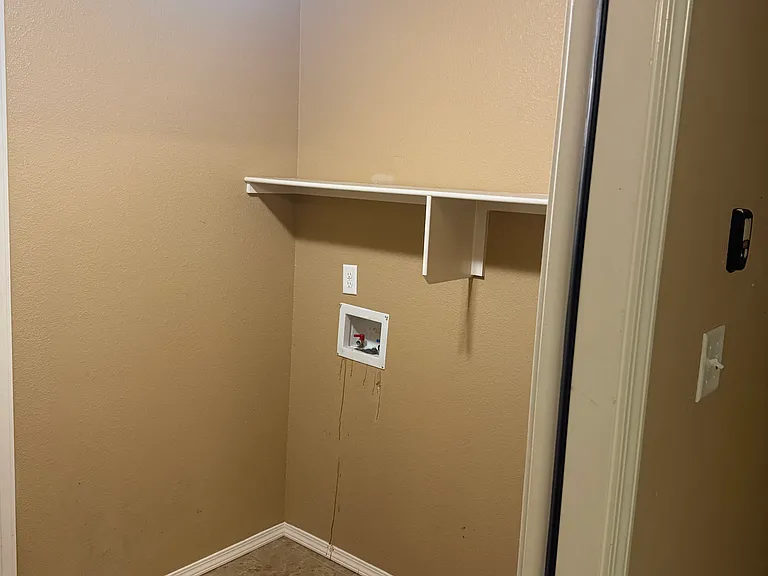 1312 Crossing Loop — Photo 10