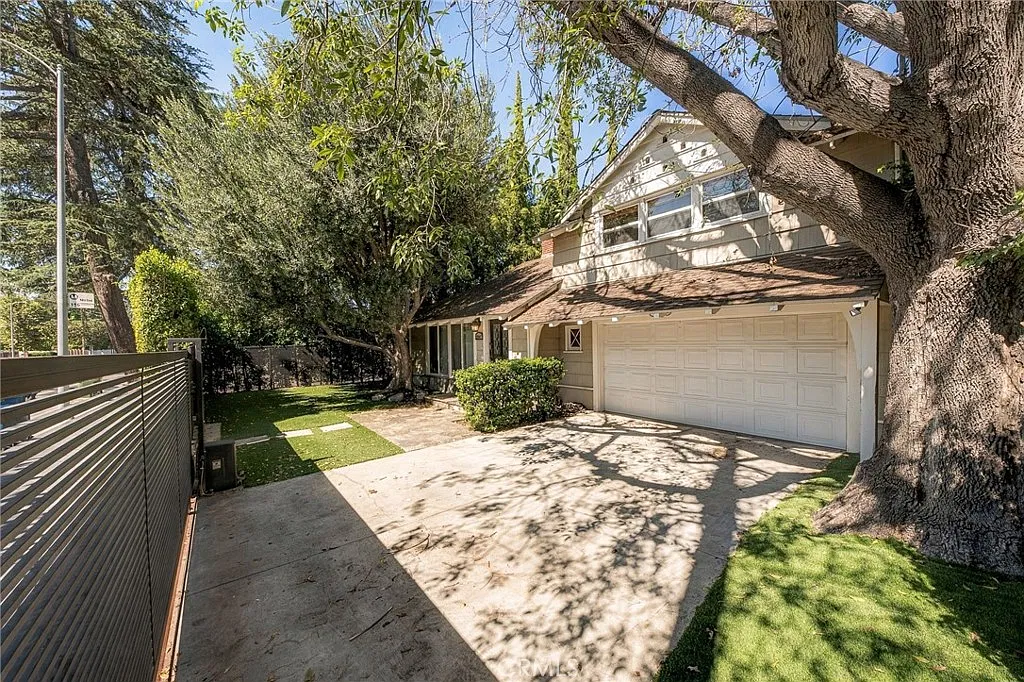 3 bed, 1879 sqft, $7,000 — Photo 4