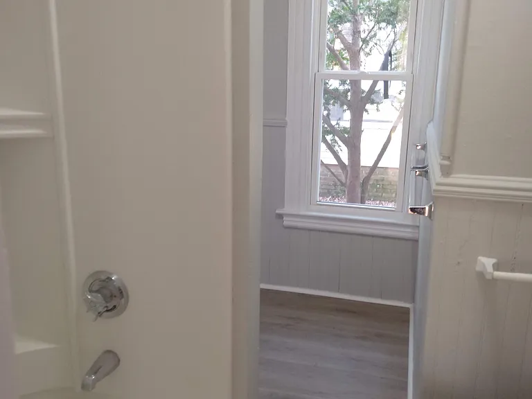 211 Alden Ave #1B — Photo 6
