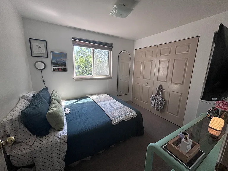 910 Portland Pl #16 — Photo 13