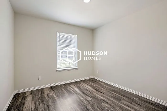 423 Shorty St — Photo 9