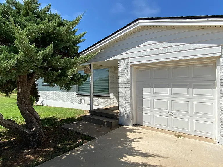 4511 Scotty Dr — Photo 12