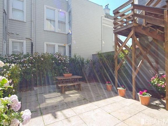 3rd image of 2527 Fillmore St #A