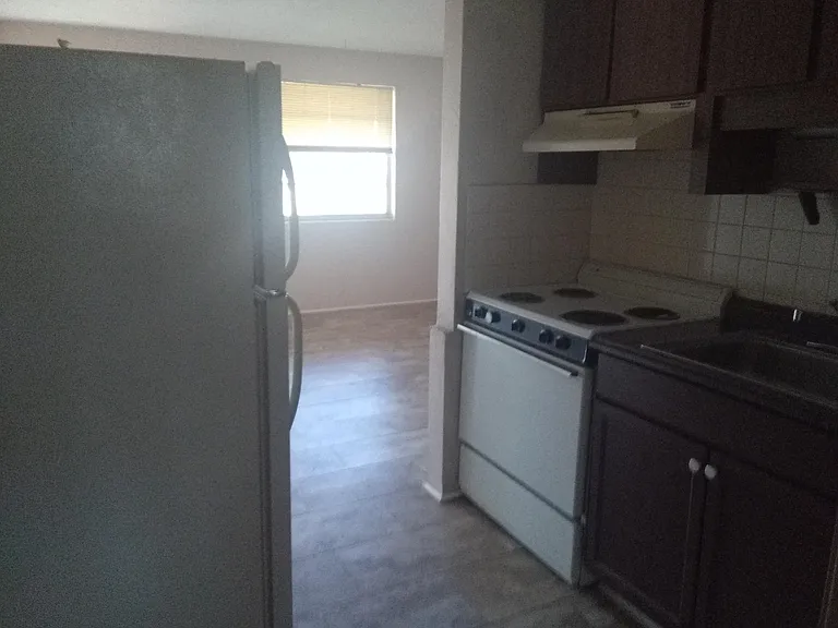 333 Orange Blossom Dr #G — Photo 2