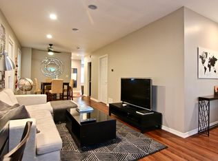 1240 W Race Ave #2, Chicago, IL 60642