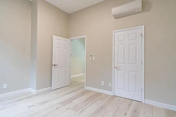 Rented by Elegran | media 9