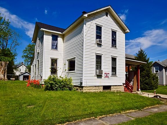 3rd image of 345 Cherry St