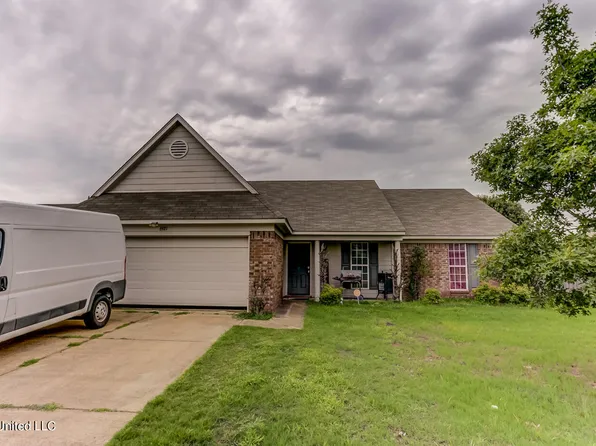 6921 Kentbrook Dr, Horn Lake, MS 38637