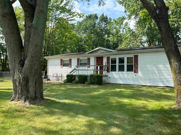 15 Lane 150 Long Lk, Fremont, IN 46737