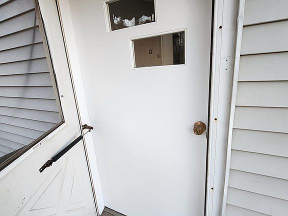 3rd image of 11 Chase Ave