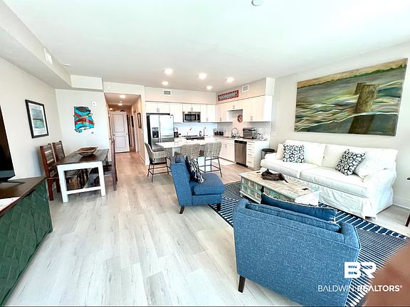 5th image of 903 W Beach Blvd #212
