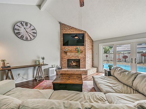 5th image of 1909 Lavaca St