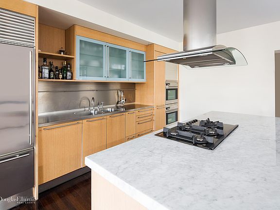 5th image of 270 Broadway APT 16A