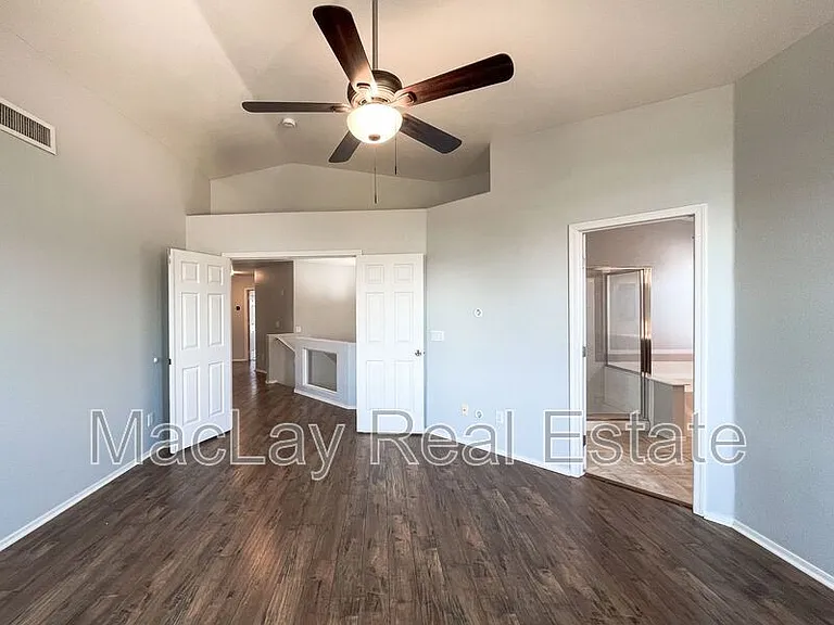 4645 E Kelly Dr — Photo 16