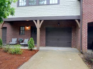 1033 Inverness Cove Way #32B, Birmingham, AL 35242