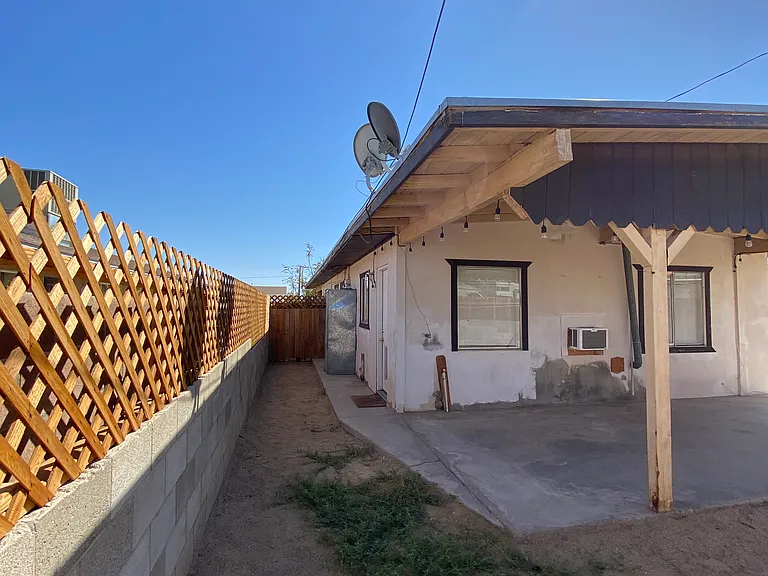 6442 Athol Ave — Photo 18