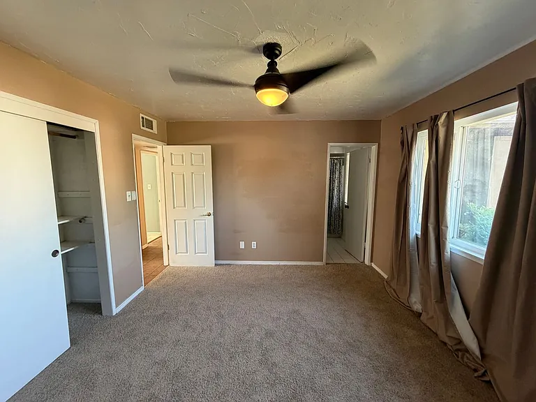 4309 Rosewall St — Photo 31
